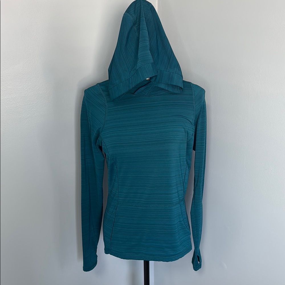 ***Fila Sport Women’s Blue Compression Fit Hoodie Top Sz M